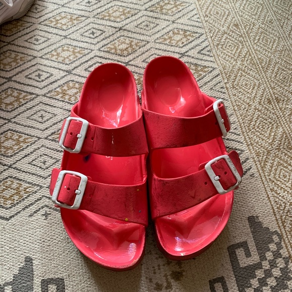 pink foam birkenstocks